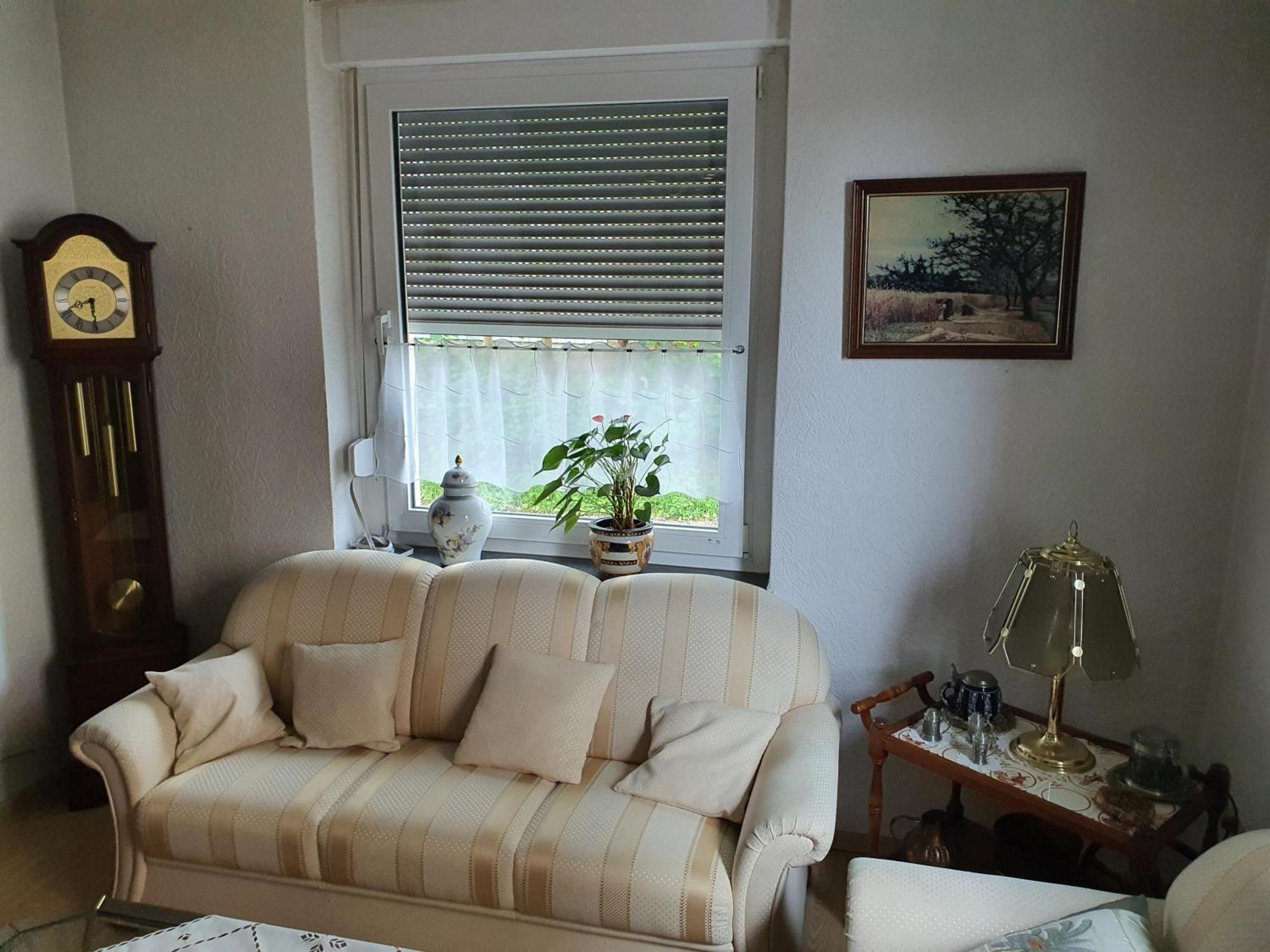 Apartment Majo Familiaer Ruhig Rustikal Zentral Arbeit Urlaub Kamin Parken Vor Der Tuer Garten Grillen Chillen Solingen